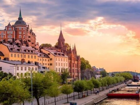 TOUR CHÂU ÂU Ý – VATICAN – THUỴ SĨ – PHÁP 10N9Đ